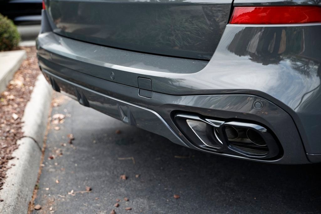 New 2026 BMW X5 M60i w/ Climate Comfort Package image 11