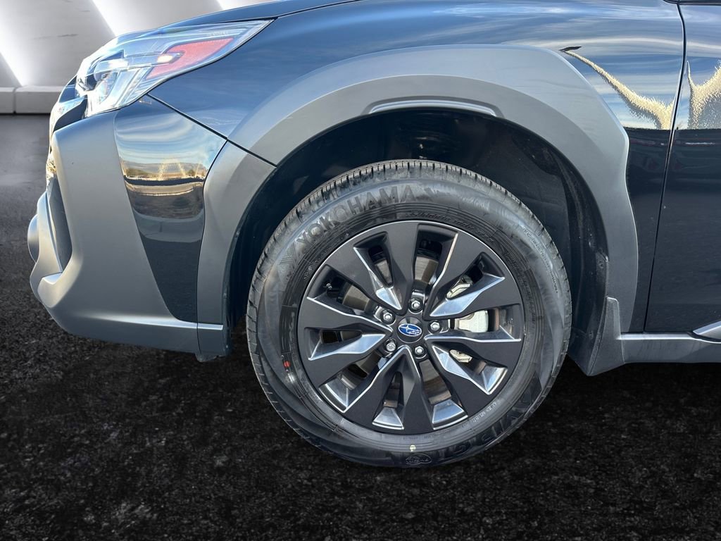 Used 2025 Subaru Outback Onyx Edition image 26