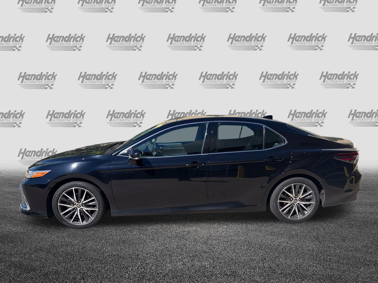 Used 2021 Toyota Camry XLE w/ Navigation Package AWD/4WD image 7