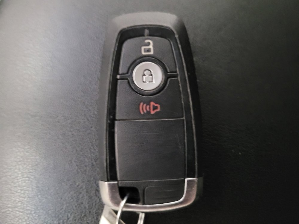 Used 2023 Ford Edge SEL image 32