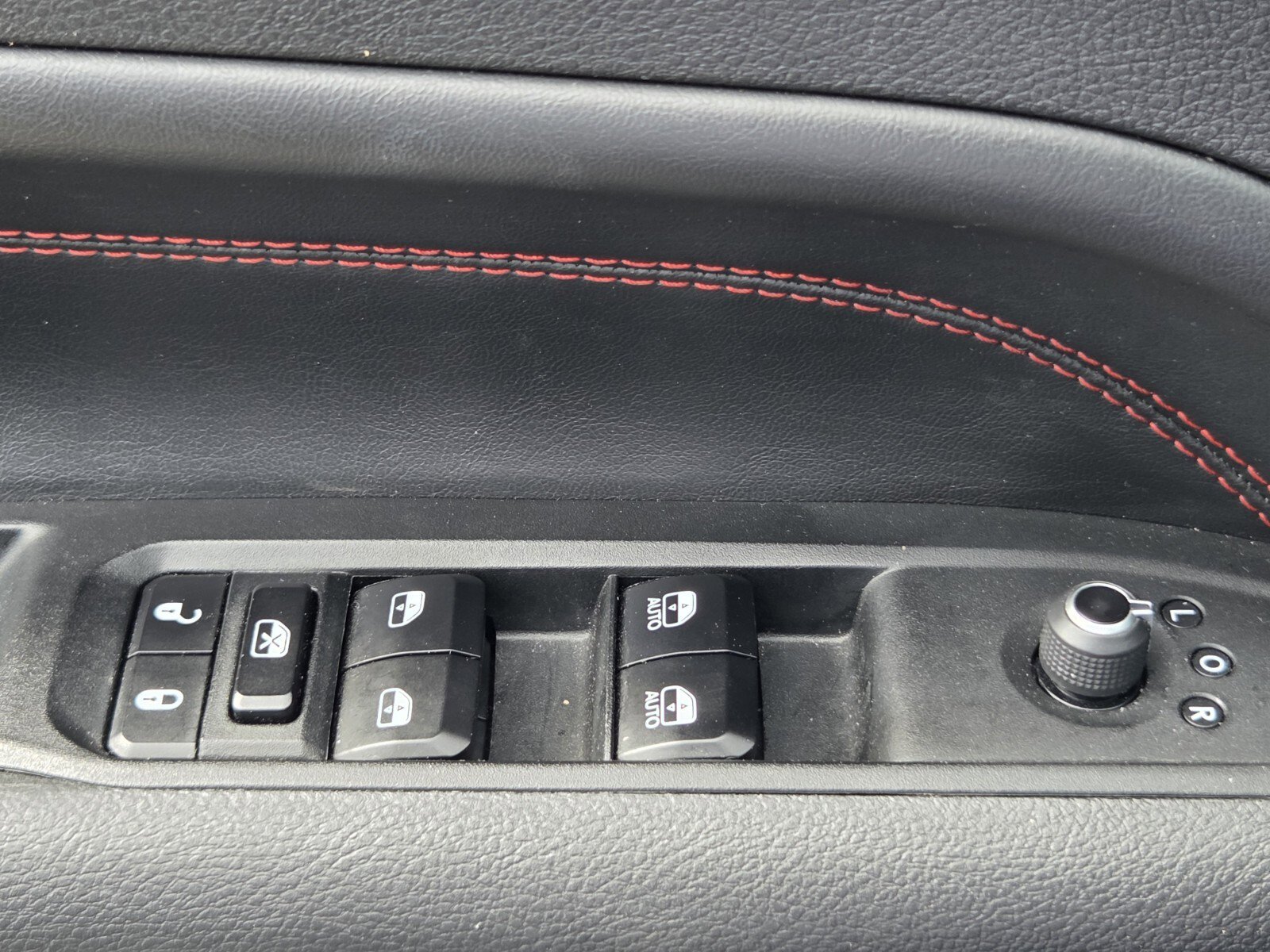 Used 2023 Jeep Compass Trailhawk image 26