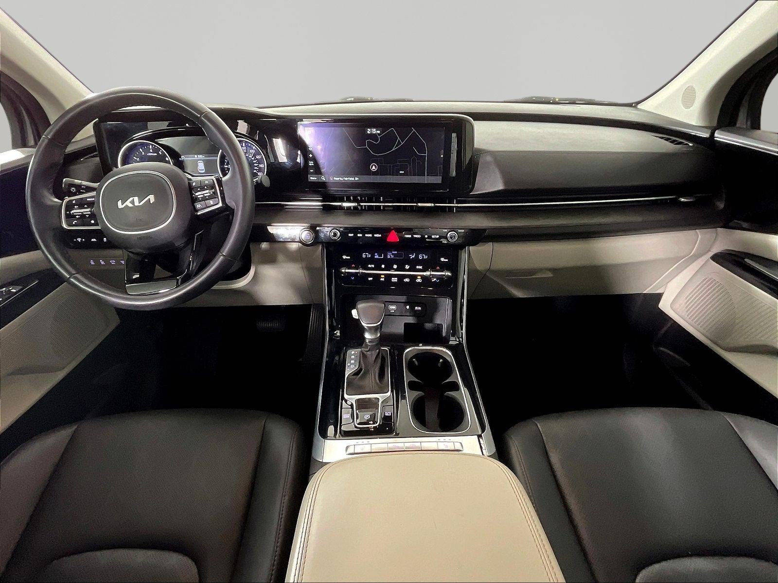 Used 2023 Kia Carnival EX FWD image 7