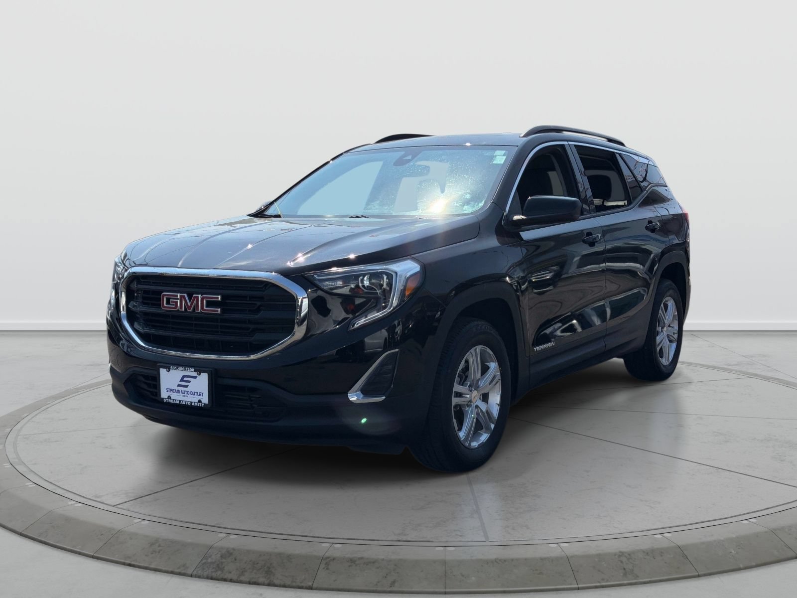 Used 2020 GMC Terrain SLE w/ Driver Convenience Package AWD/4WD image 3