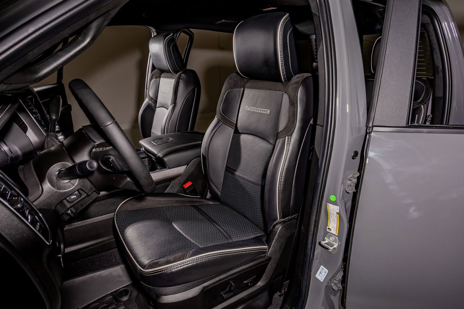 Used 2025 RAM 3500 Laramie w/ Night Edition image 30