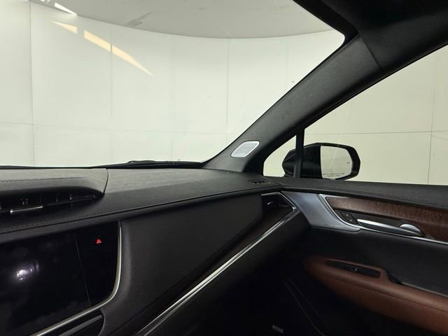 Certified 2023 Cadillac XT5 Premium Luxury w/ Technology Package FWD image 15