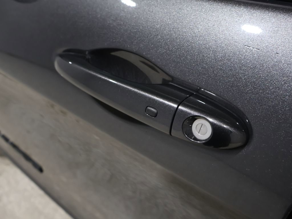 Used 2023 Jeep Cherokee Altitude Lux image 10