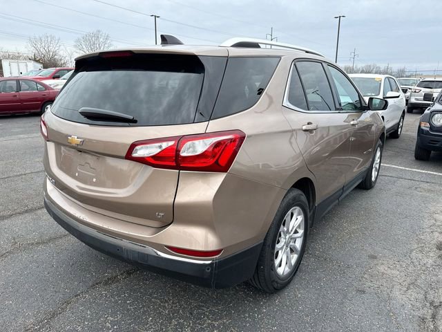 Used 2018 Chevrolet Equinox LT w/ Sun & Infotainment Package image 4