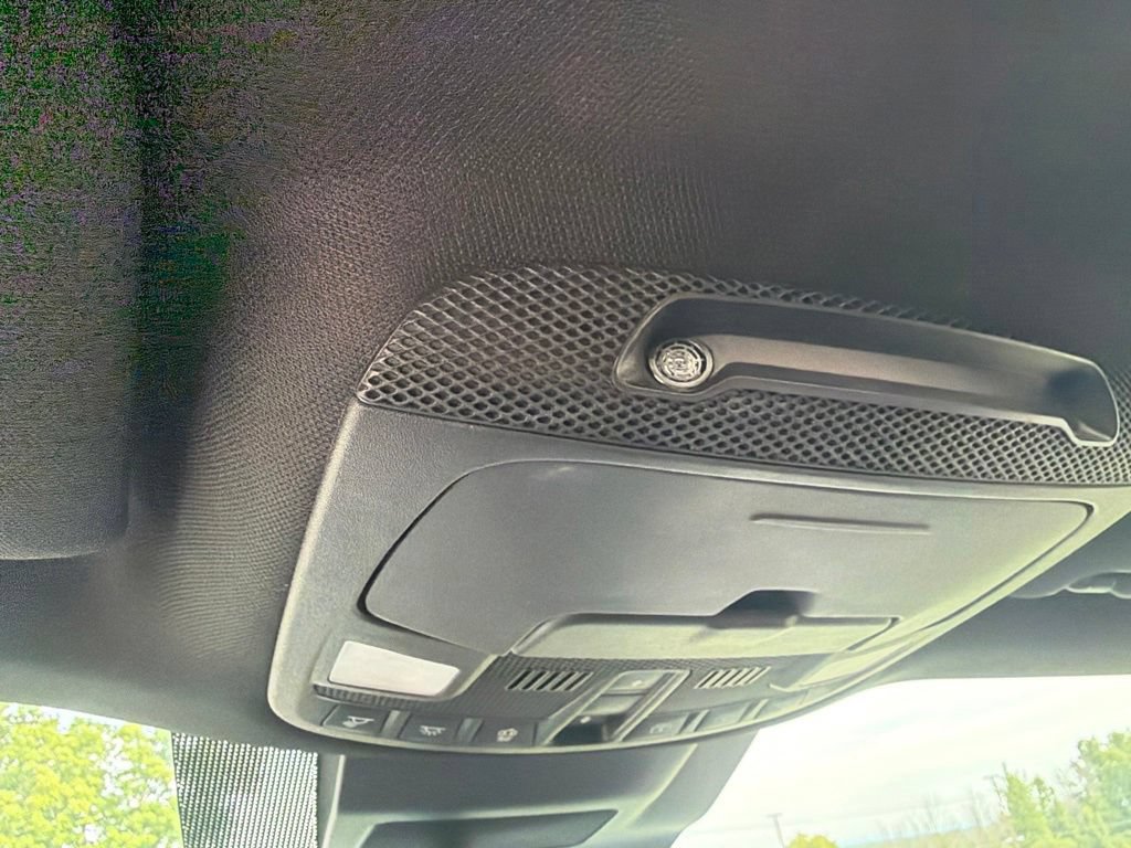 Used 2019 Ford Expedition XLT w/ Equipment Group 202A AWD/4WD image 22