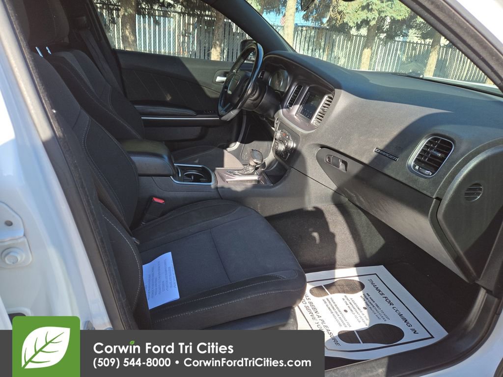 Used 2020 Dodge Charger SXT RWD image 33