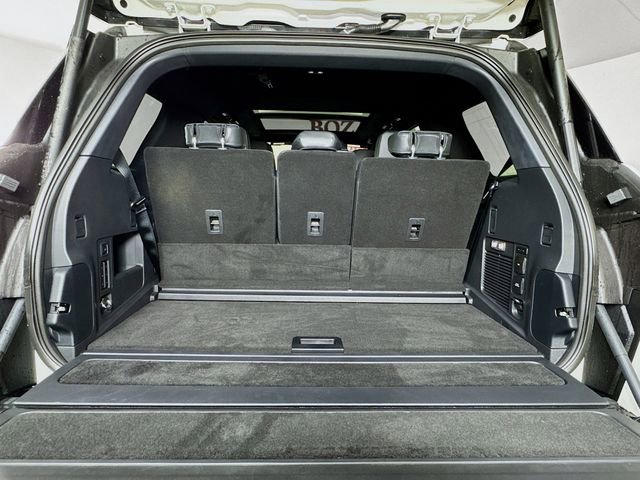New 2025 Lincoln Navigator Reserve w/ Jet Appearance Package AWD/4WD image 28