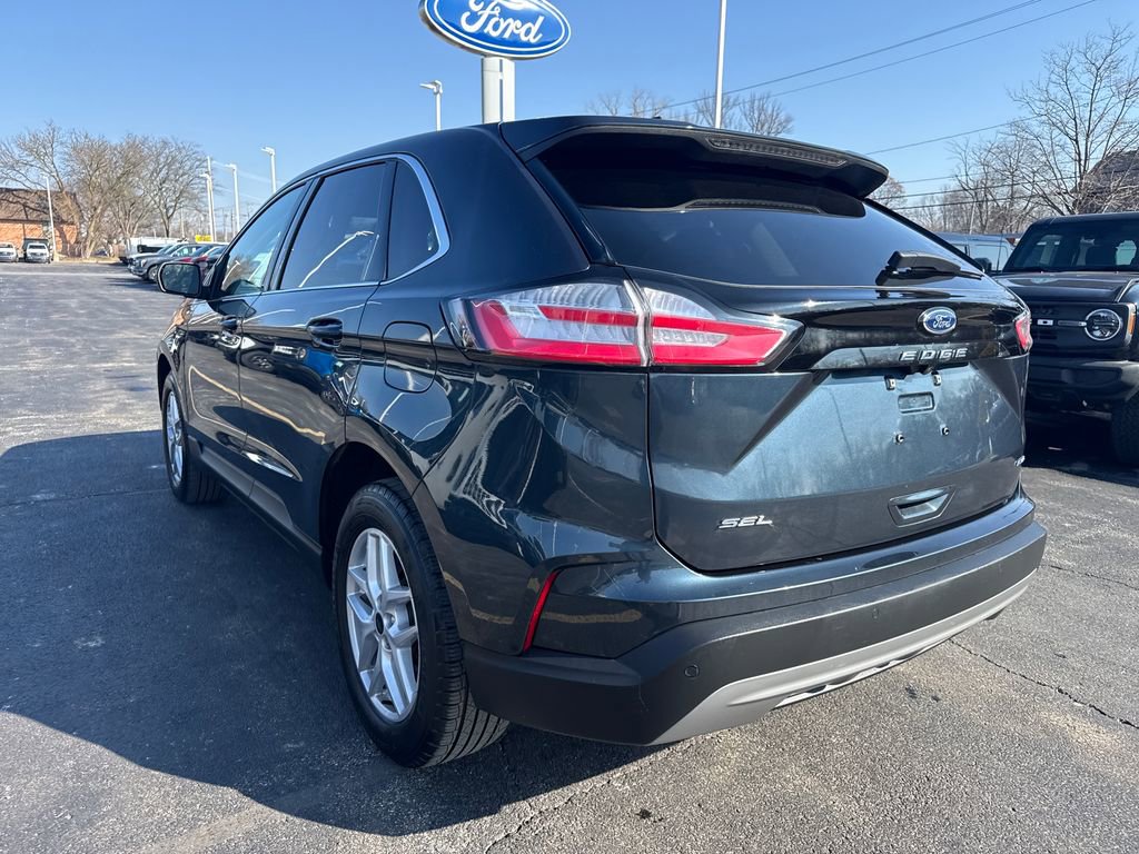 Used 2024 Ford Edge SEL w/ Convenience Package image 9