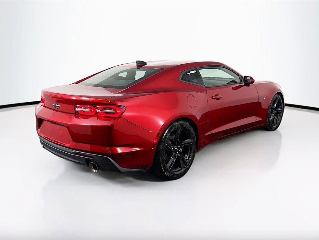Used 2022 Chevrolet Camaro LT w/ Technology Package RWD image 3