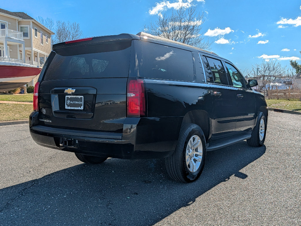 Used 2019 Chevrolet Suburban LT image 5