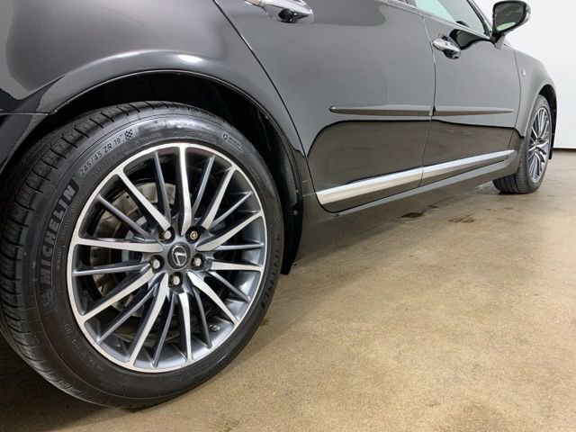 Used 2015 Lexus LS 460 AWD w/ F Sport Package image 9
