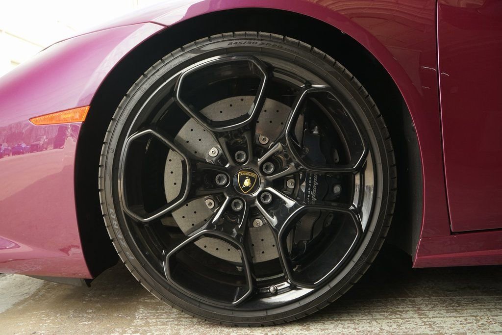 Used 2016 Lamborghini Huracan LP 610-4 image 25