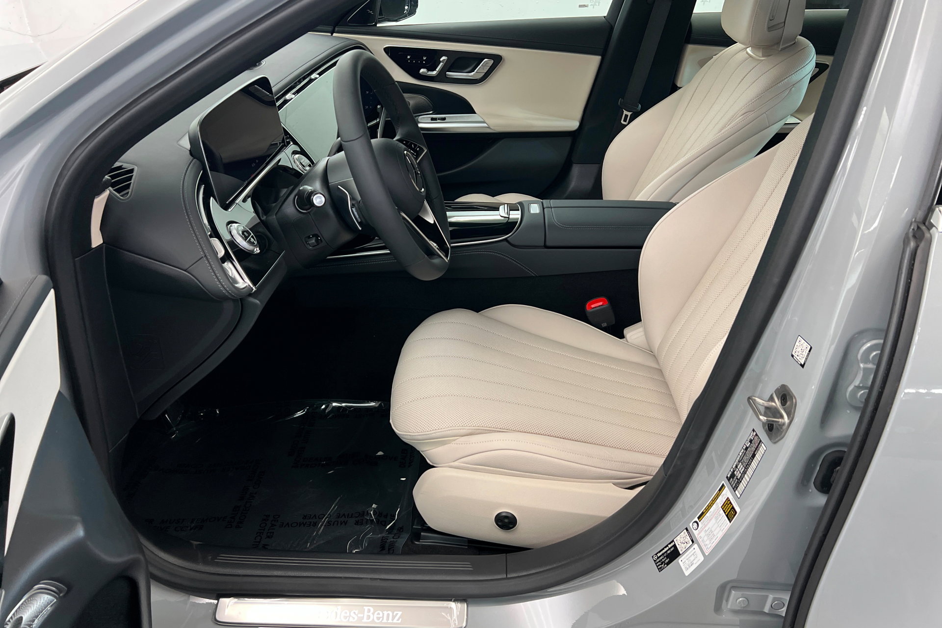 New 2026 Mercedes-Benz E 350 4MATIC Sedan image 17