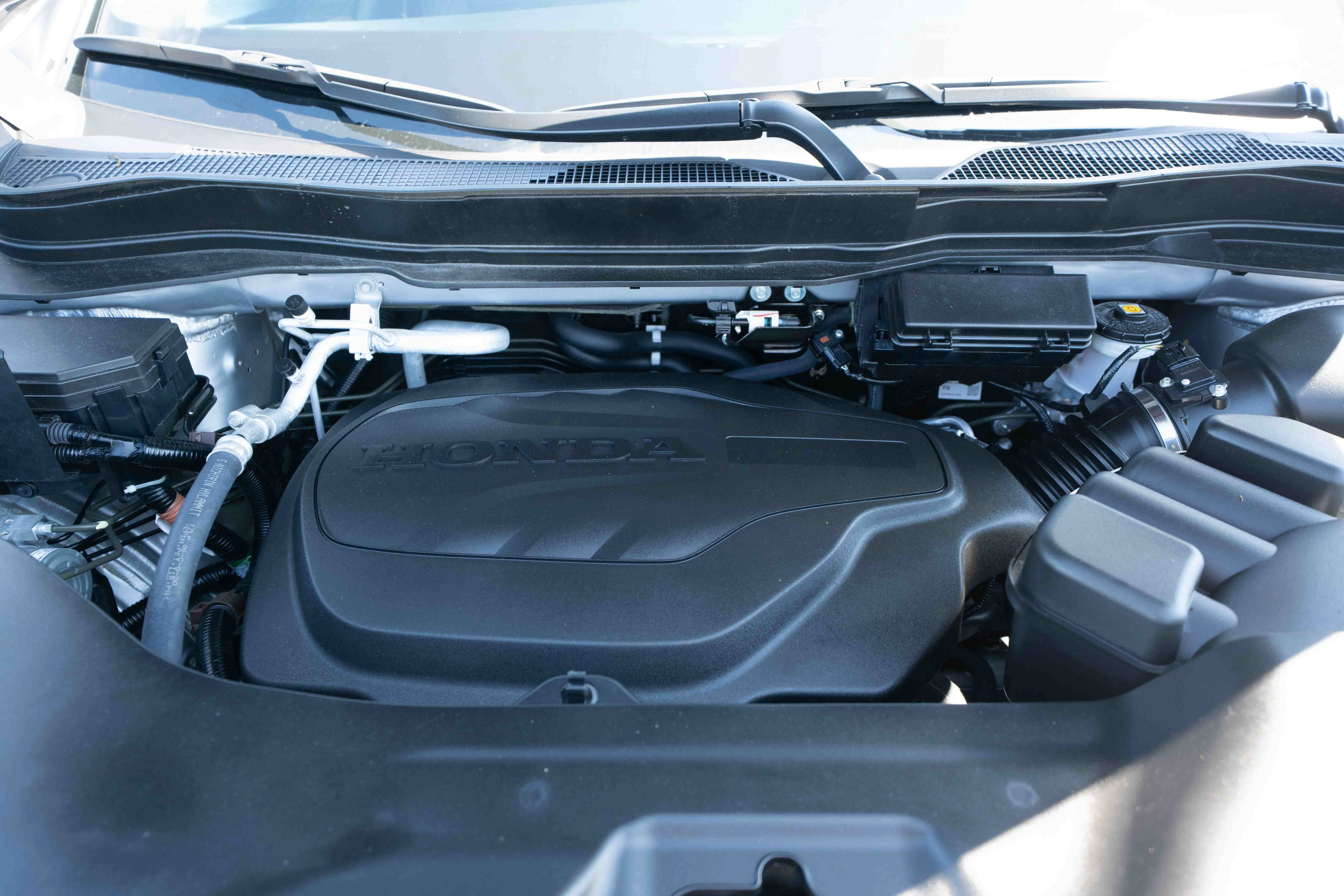 Certified 2025 Honda Passport TrailSport image 32