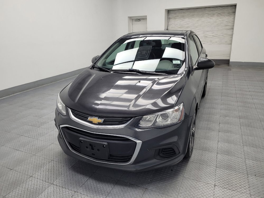 Used 2018 Chevrolet Sonic Premier FWD image 15