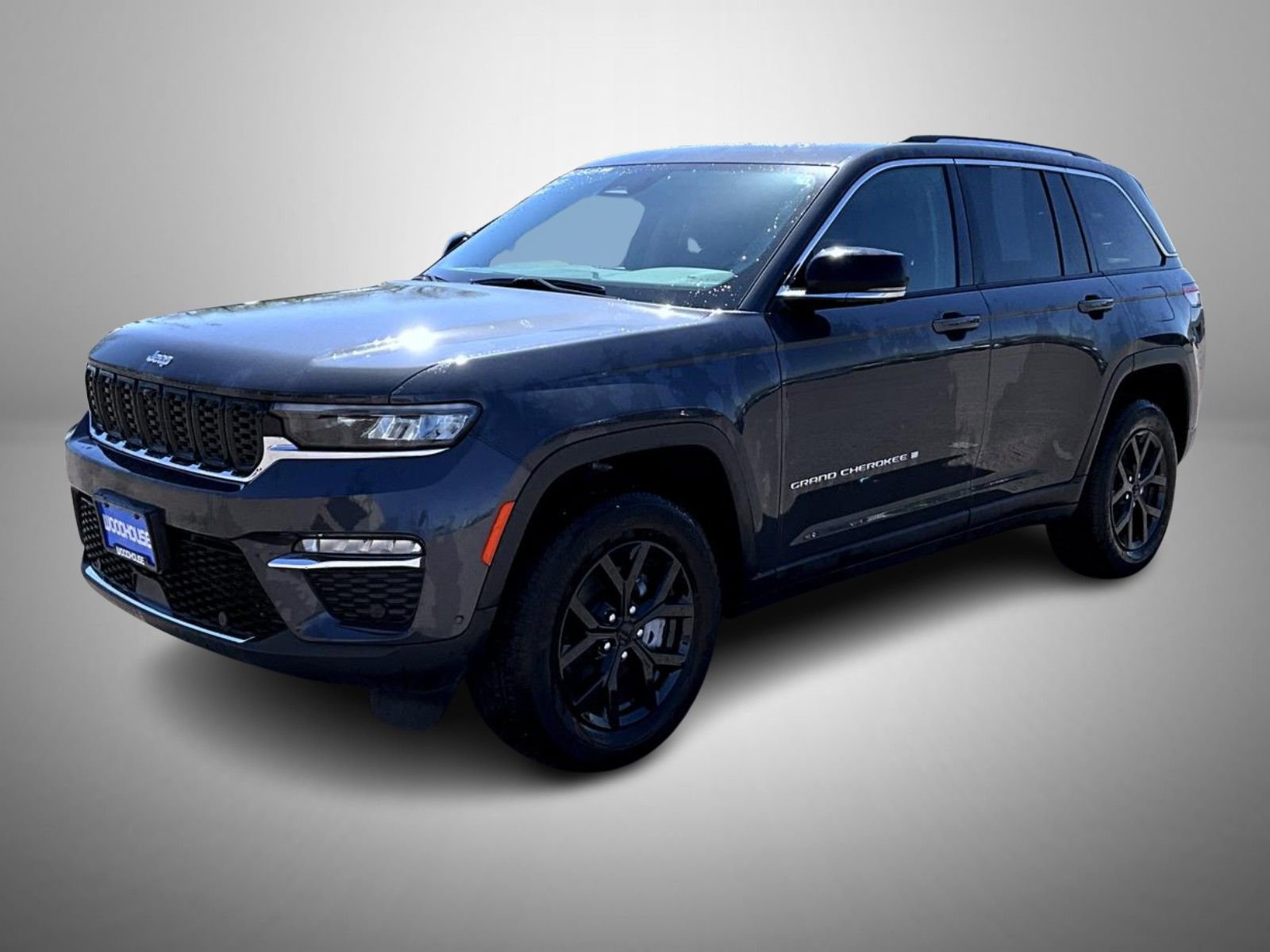 Used 2023 Jeep Grand Cherokee Limited w/ Luxury Tech Group II AWD/4WD image 1