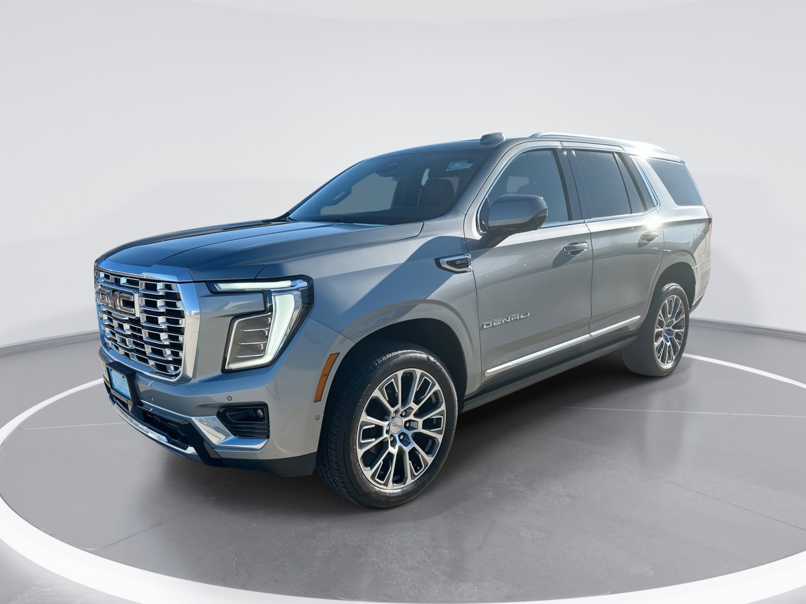New 2026 GMC Yukon Denali w/ Sun & Power Step Package
