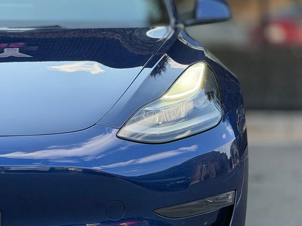 Used 2021 Tesla Model 3 Standard Range image 5