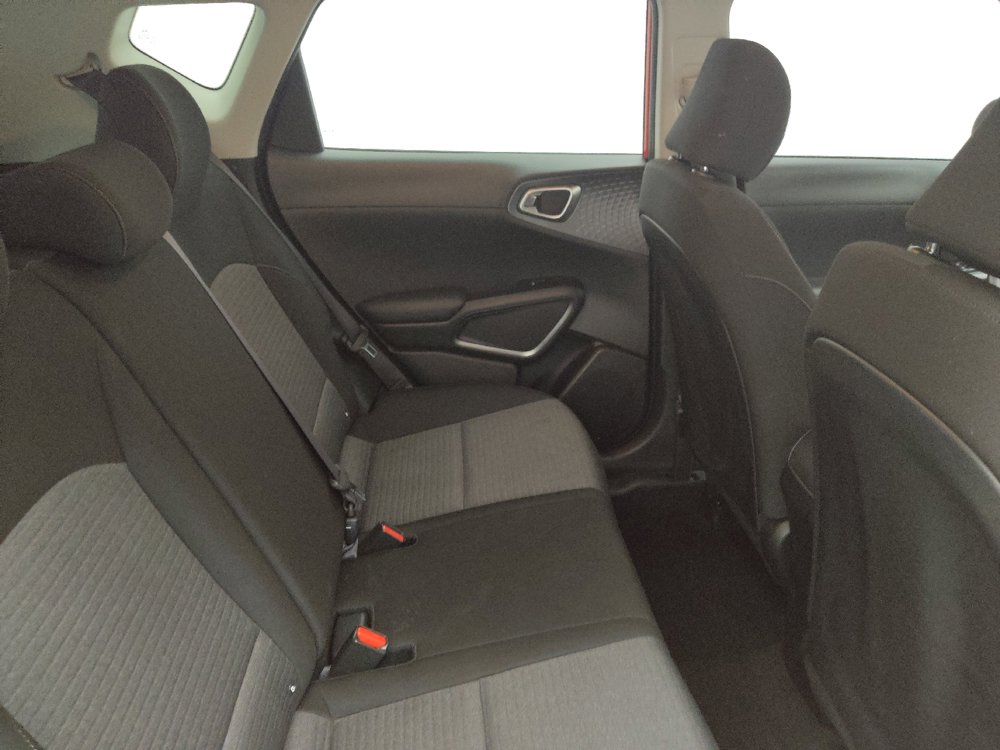 Used 2020 Kia Soul S FWD image 19