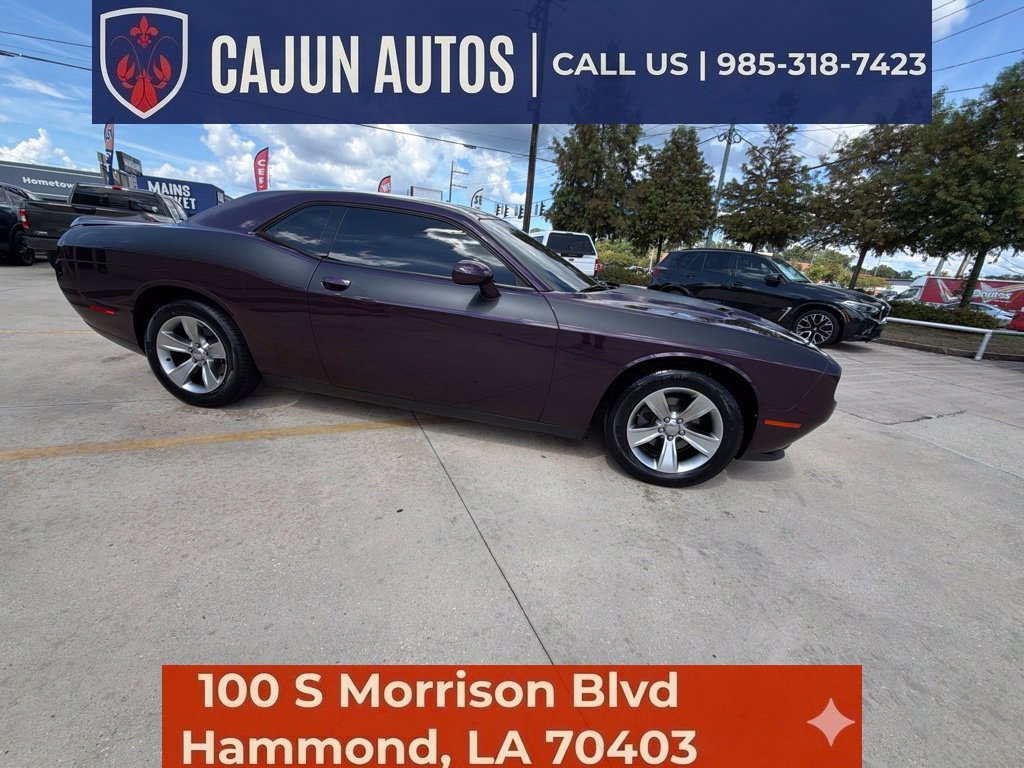 Used 2020 Dodge Challenger SXT RWD image 12