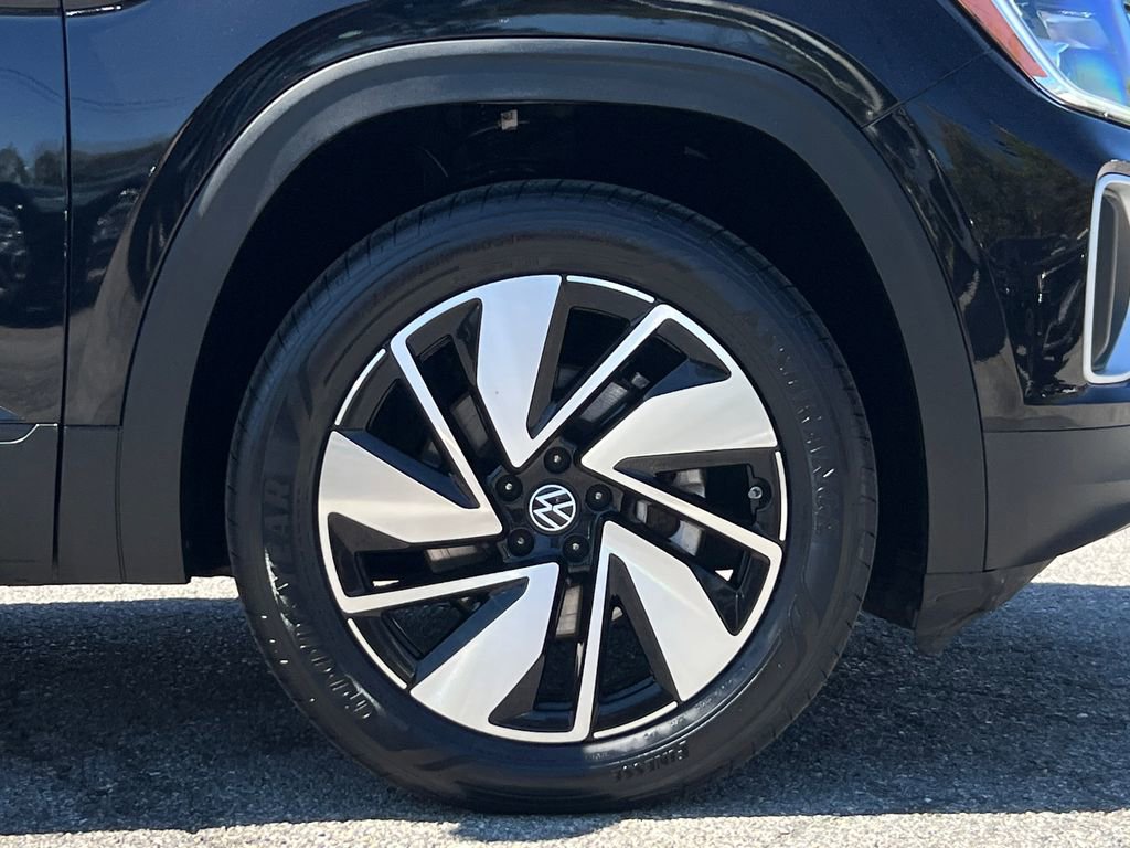 Used 2024 Volkswagen Atlas SE image 8
