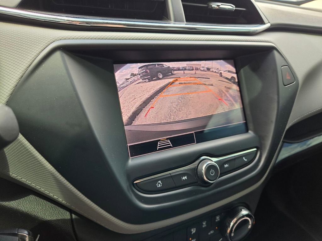 Certified 2021 Chevrolet TrailBlazer LS FWD image 30