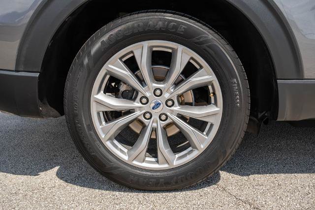 Certified 2023 Ford Explorer XLT w/ Equipment Group 202A RWD image 10