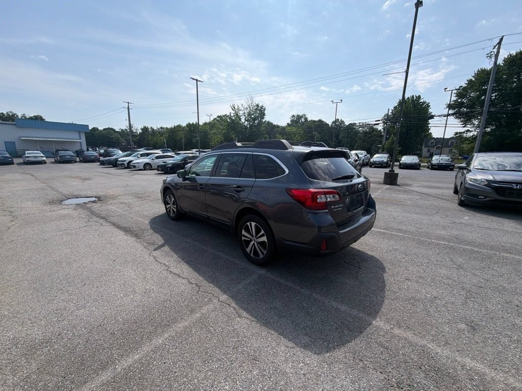 Used 2018 Subaru Outback 2.5i Limited AWD/4WD image 7