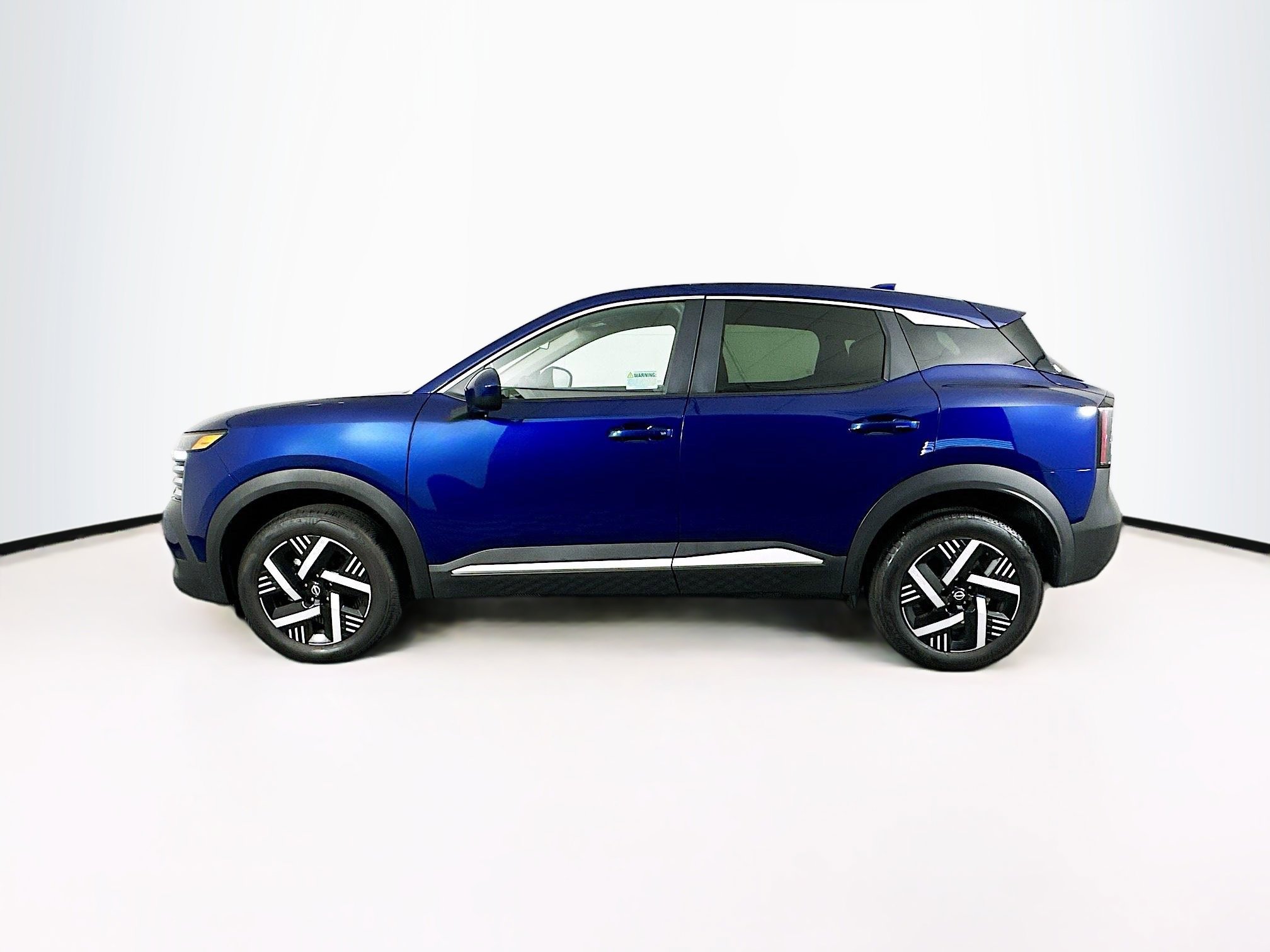 Used 2025 Nissan Kicks SV image 4
