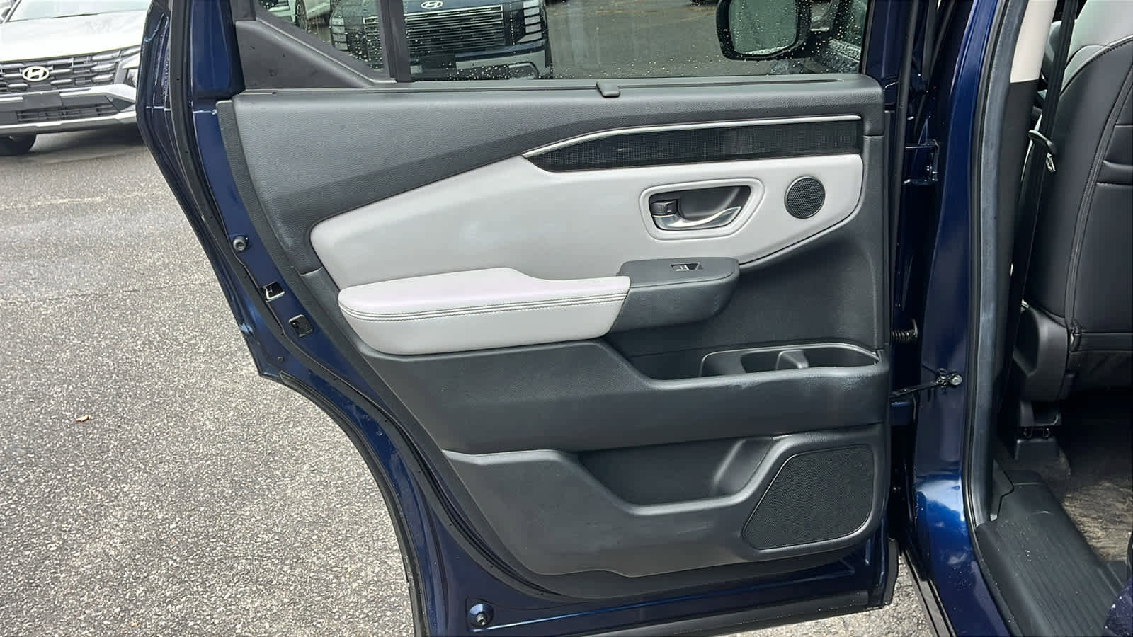 Used 2025 Honda Pilot Elite image 19