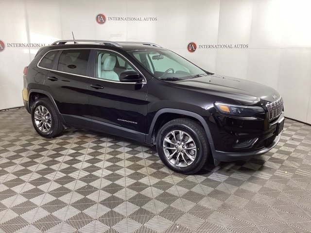 Used 2020 Jeep Cherokee Latitude Plus w/ Cold Weather Group image 3