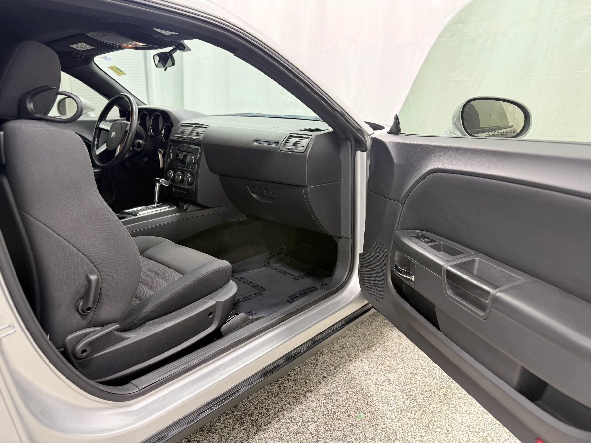 Used 2010 Dodge Challenger R/T image 24