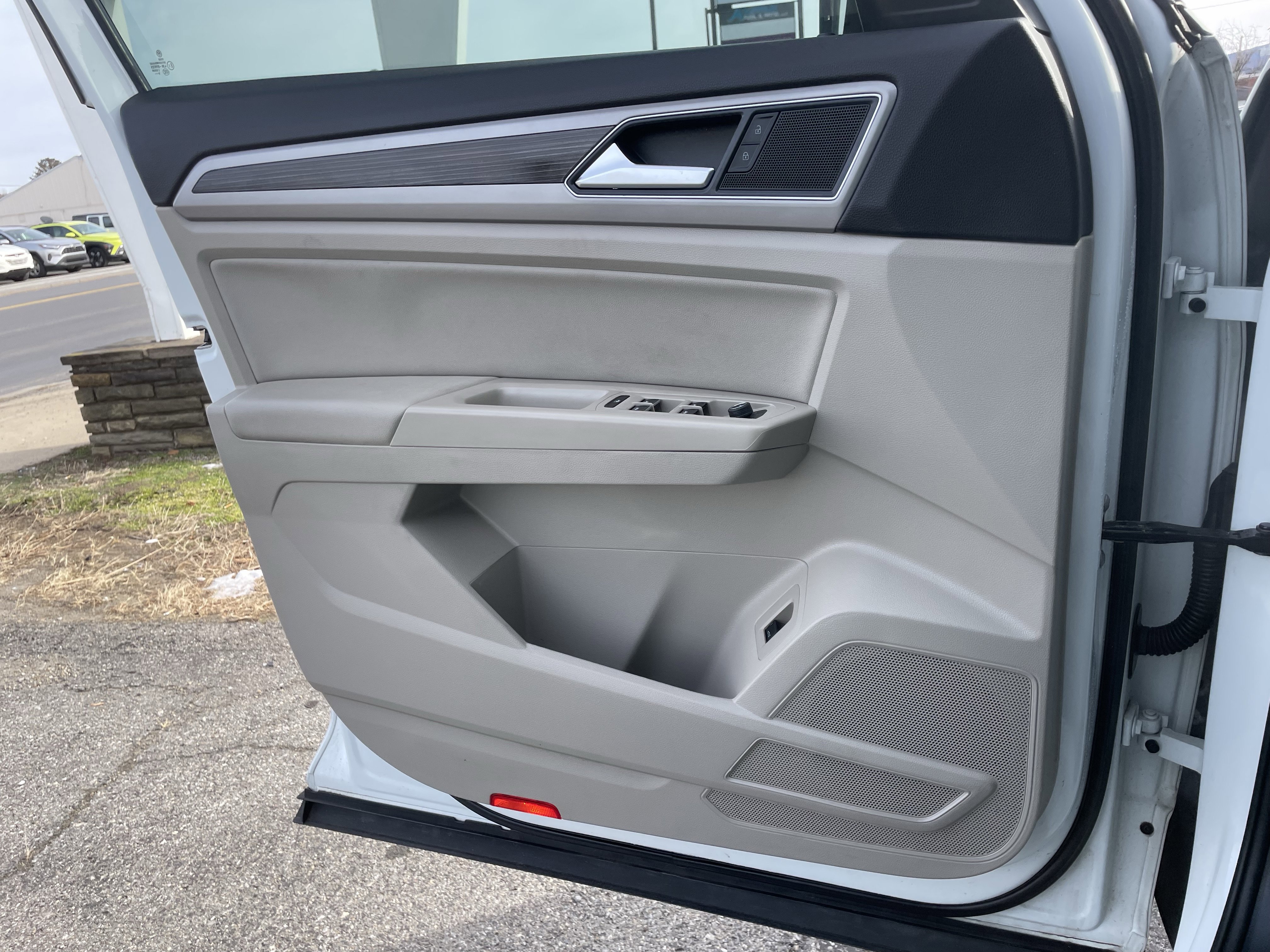 Used 2019 Volkswagen Atlas SEL image 16