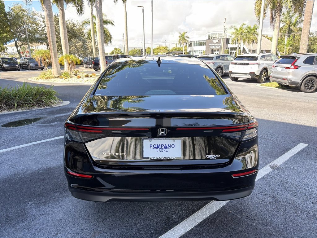 Certified 2023 Honda Accord LX image 23