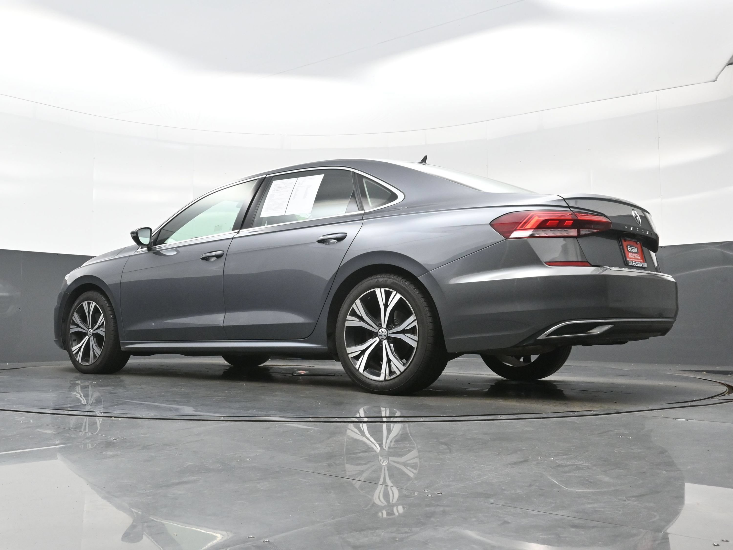 Used 2021 Volkswagen Passat 2.0T SE FWD image 27