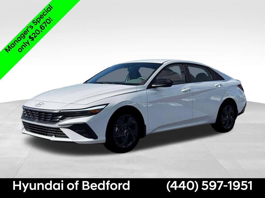 Certified 2026 Hyundai Elantra Sport FWD image 2