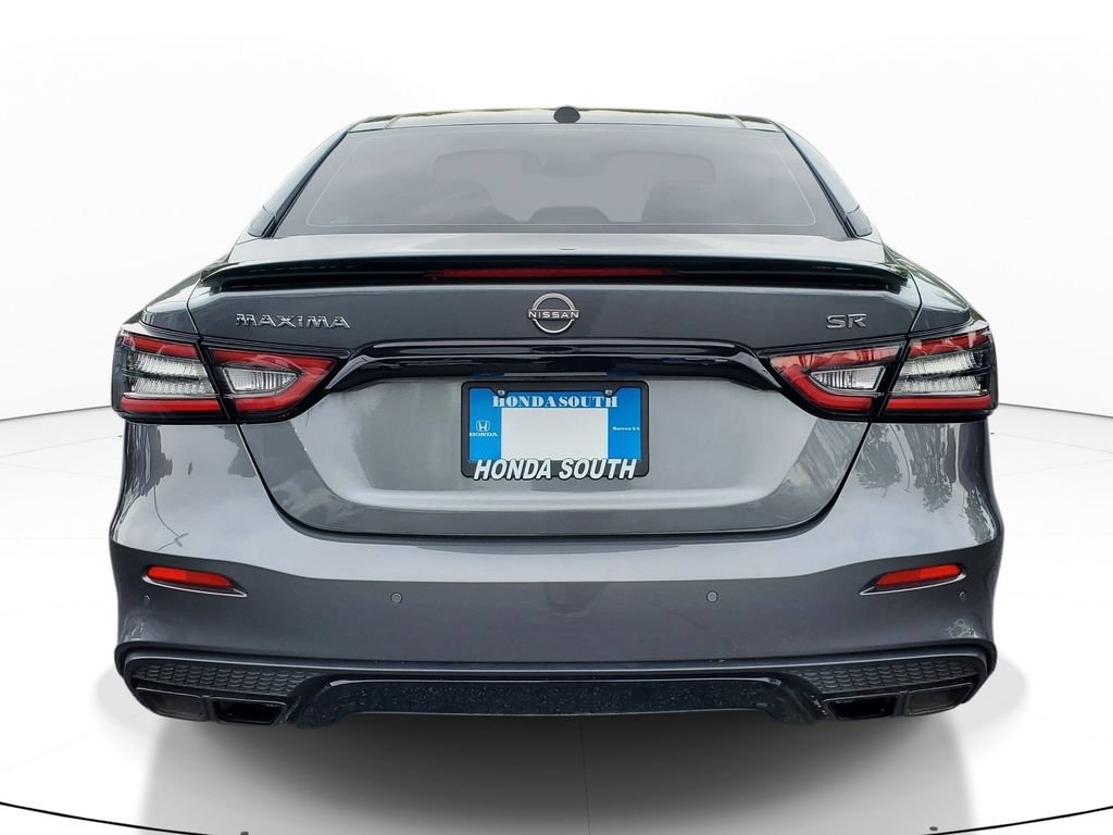 Used 2023 Nissan Maxima SR w/ Sport Mat Group FWD image 5