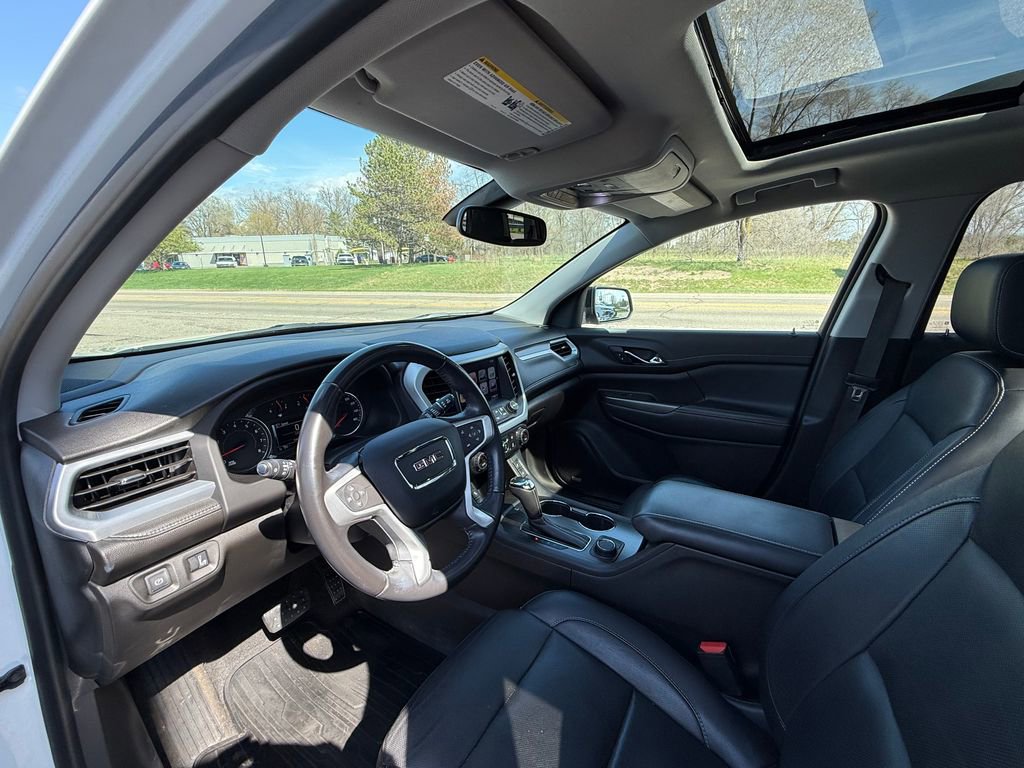 Certified 2019 GMC Acadia SLT w/ Black Edition AWD/4WD image 15