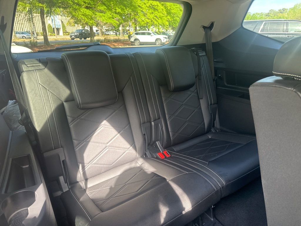 Used 2025 Volkswagen Atlas SE image 8
