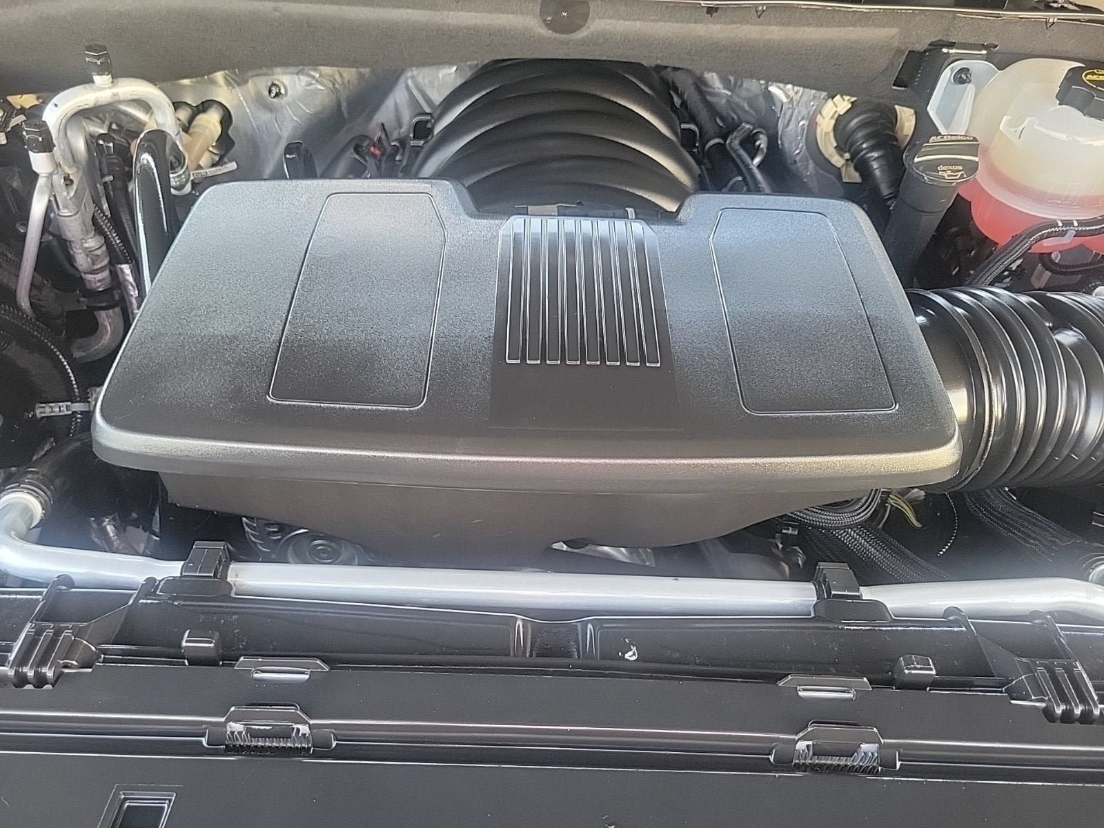 Used 2025 GMC Yukon Denali AWD/4WD image 12