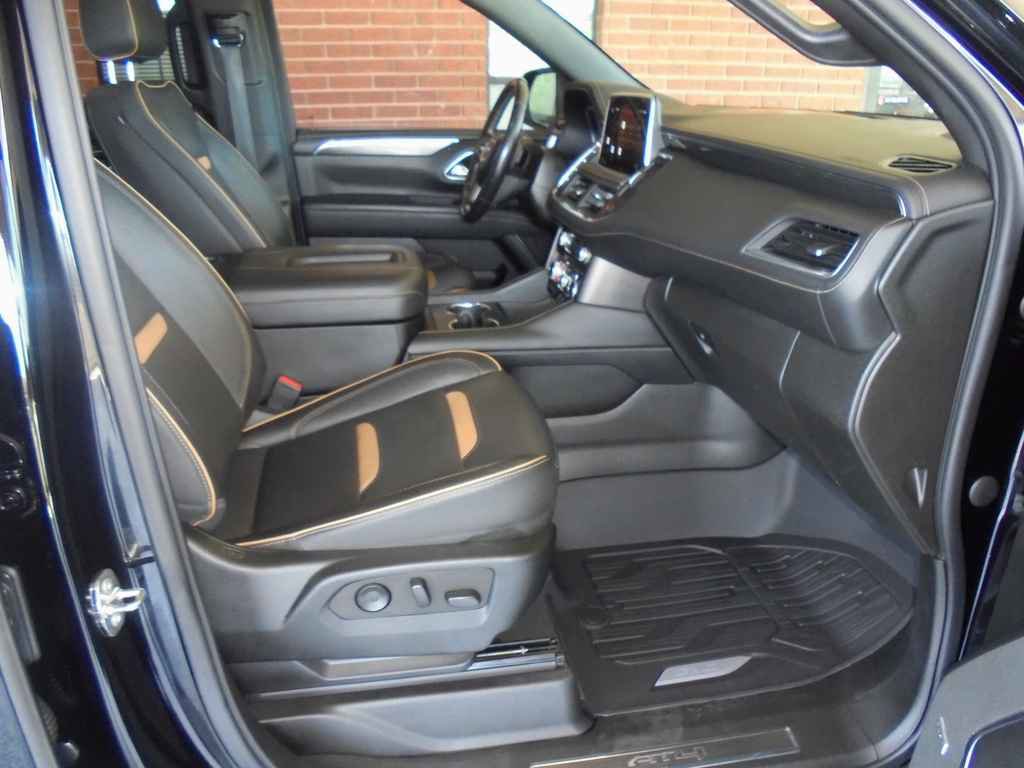 Used 2022 GMC Yukon AT4 AWD/4WD image 8
