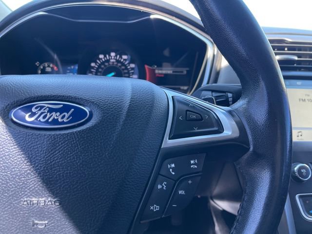Used 2017 Ford Fusion SE w/ Equipment Group 201A image 20