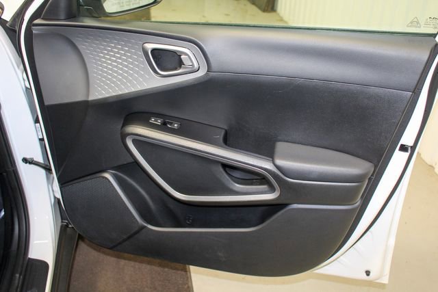 Used 2024 Kia Soul LX w/ Option Group 015 image 14