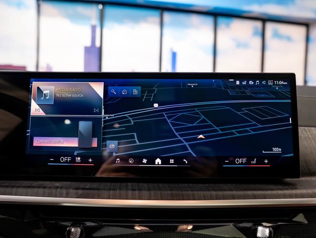 New 2026 BMW ALPINA XB7 AWD/4WD image 18