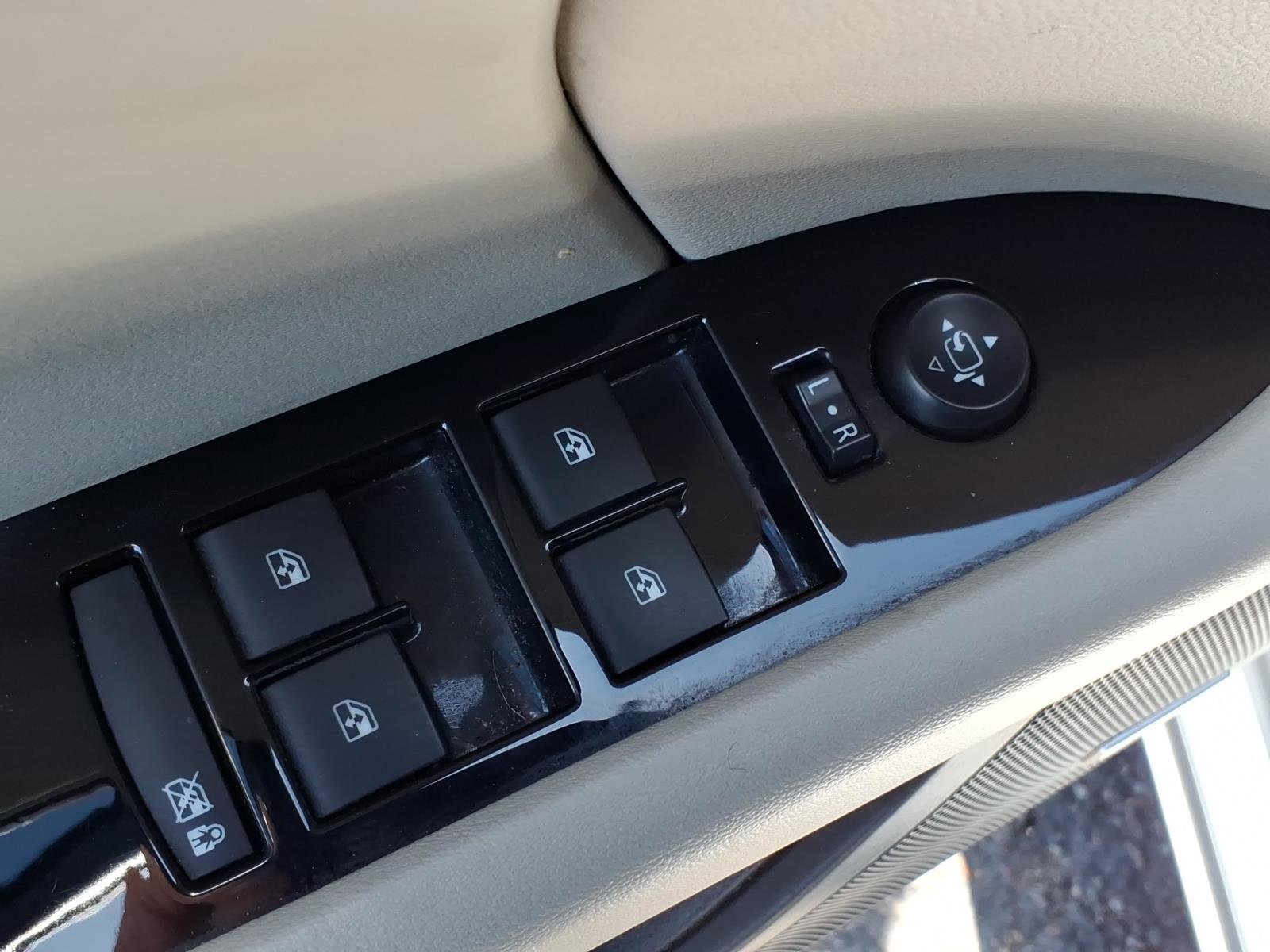 Used 2019 Cadillac XTS Luxury FWD image 17