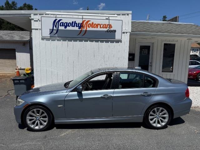 Used 2011 BMW 328i xDrive Sedan AWD/4WD image 13