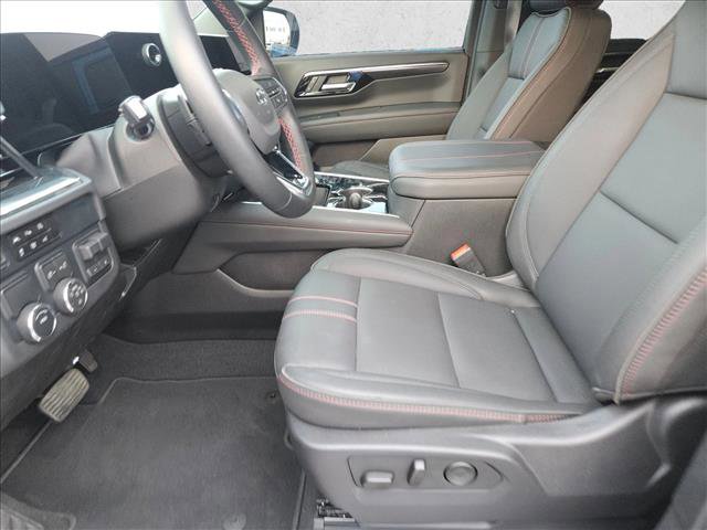 Used 2025 Chevrolet Tahoe RST w/ Comfort Package RWD image 13